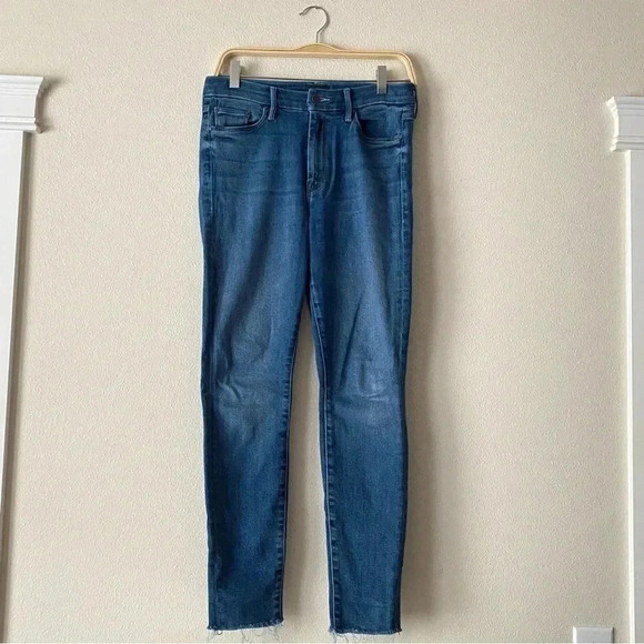 MOTHER The Looker Ankle Fray in Satisfaction Guaranteed Medium Wash Size 27 - Picture 2 of 7